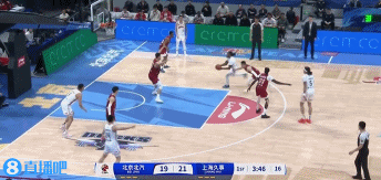 金年会谁也不让谁！李弘权接球不停球直接三分 曾凡博加长三分迅速回应