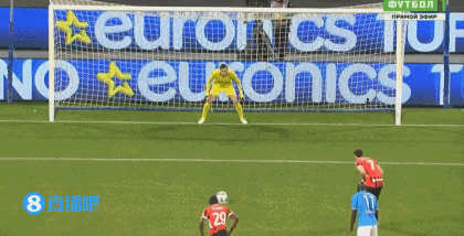 金年会体育❌️失点！特奥禁区倒地造点，希门尼斯点射被梅雷特直接没收