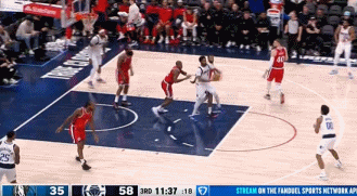 金年会金字招牌信誉至上破荒！克里斯蒂弧顶空位三分穿针 命中独行侠本场首个三分