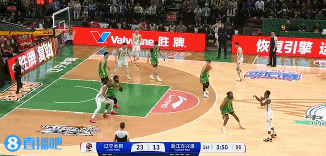 金年会体育😮卡尔顿上篮不中&与奥利弗抢篮板 前者连续起跳将球打进