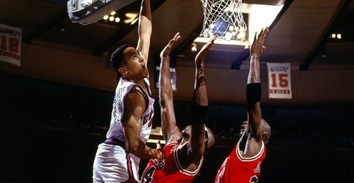 金年会金字招牌诚信至上32年前的今天 “疯子”约翰-斯塔克斯东决G2隔扣乔丹和格兰特